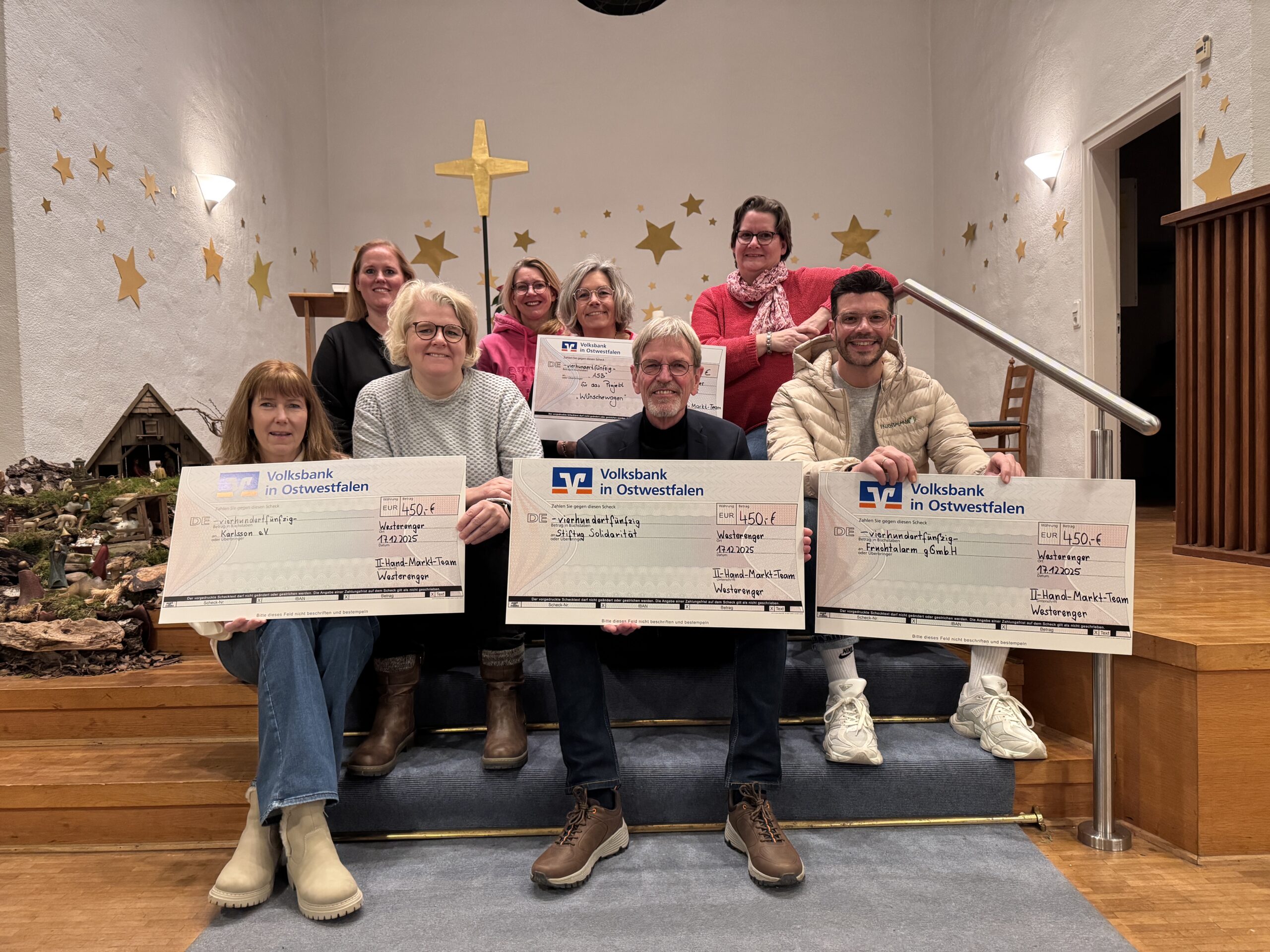 Kleidung, Kuchen, Kinderlachen – und 1.800 Euro für den guten Zweck